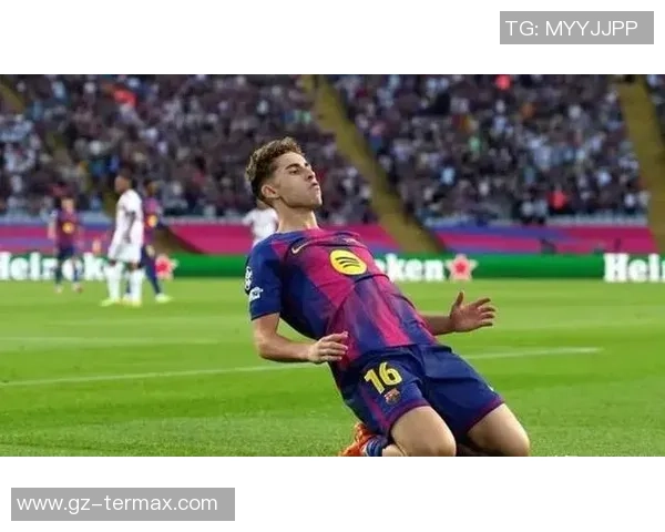 德甲焦点战拜仁与巴萨战平帽子戏法引发转会热议