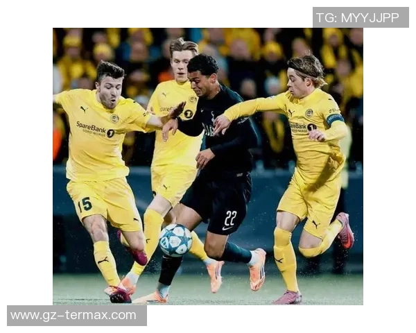 英超惊天冷门多特蒙德狂胜切尔西六比二乌龙球引发全场欢呼