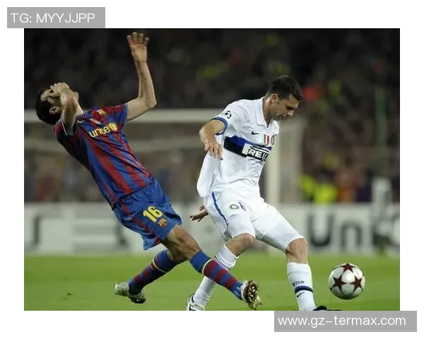 英超赛场尤文图斯大胜马竞争议判罚引发全场热议