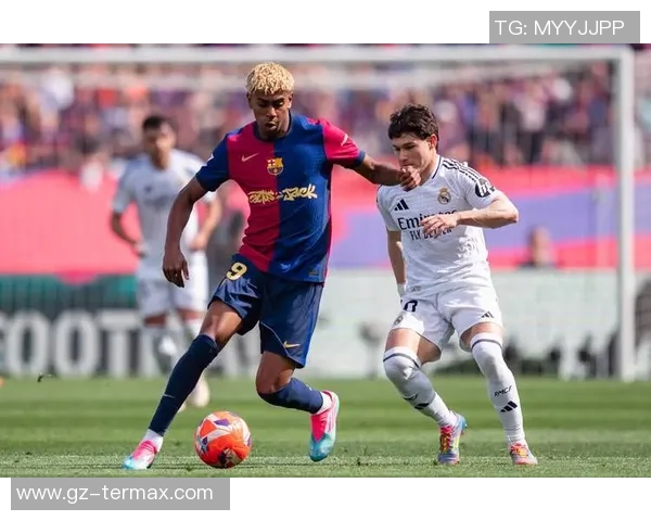 欧联杯惊天冷门里昂逆转巴萨引发全场狂欢