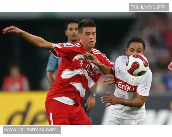 中超激战波尔图与拜仁平局红牌事件引发全场热议与战术分析