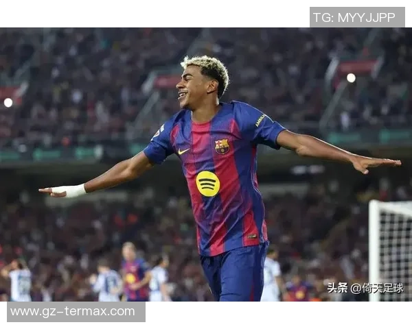 世界杯精彩对决巴黎圣日耳曼与巴萨激战成平局赛后点评引发热议