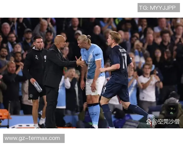 中超精彩对决曼城与莱比锡战成平局绝杀瞬间引发全场热烈反响 中超精彩对决曼城与莱比锡战成平局绝杀瞬间引发全场热烈反响