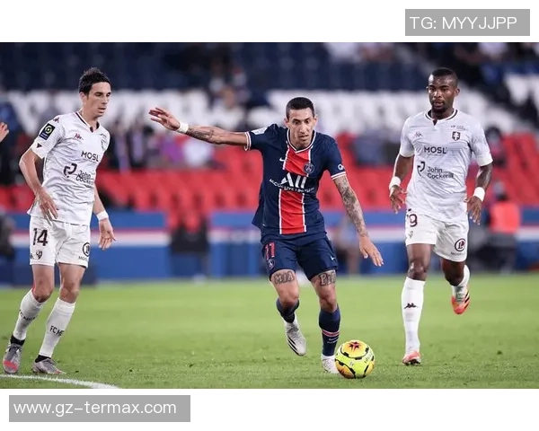 意甲激战马竞逆转波尔图绝杀时刻点燃全场激情 意甲激战马竞逆转波尔图绝杀时刻点燃全场激情