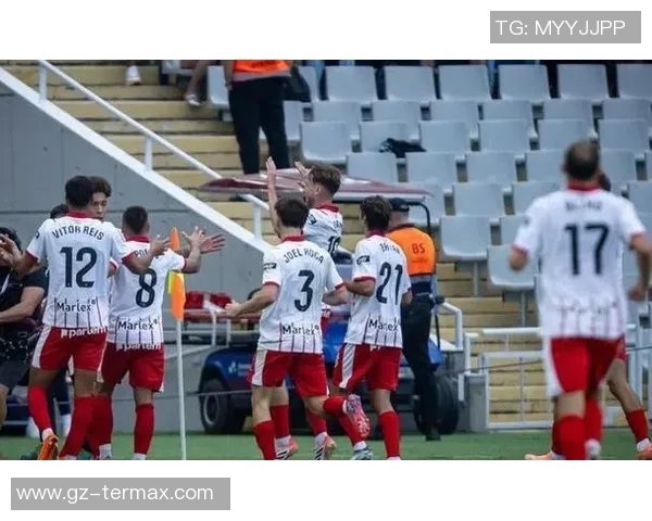 西甲激战切尔西绝杀巴萨补时进球引爆全场精彩瞬间回顾