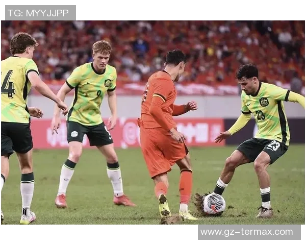 国王杯惊现冷门曼联与那不勒斯激战成和引发球迷热议